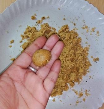 dry ginger and jaggery balls | Sonth Gur Ki Goli | Saunth ki Goli Recipe| Immunity Booster Goli or Ladoo